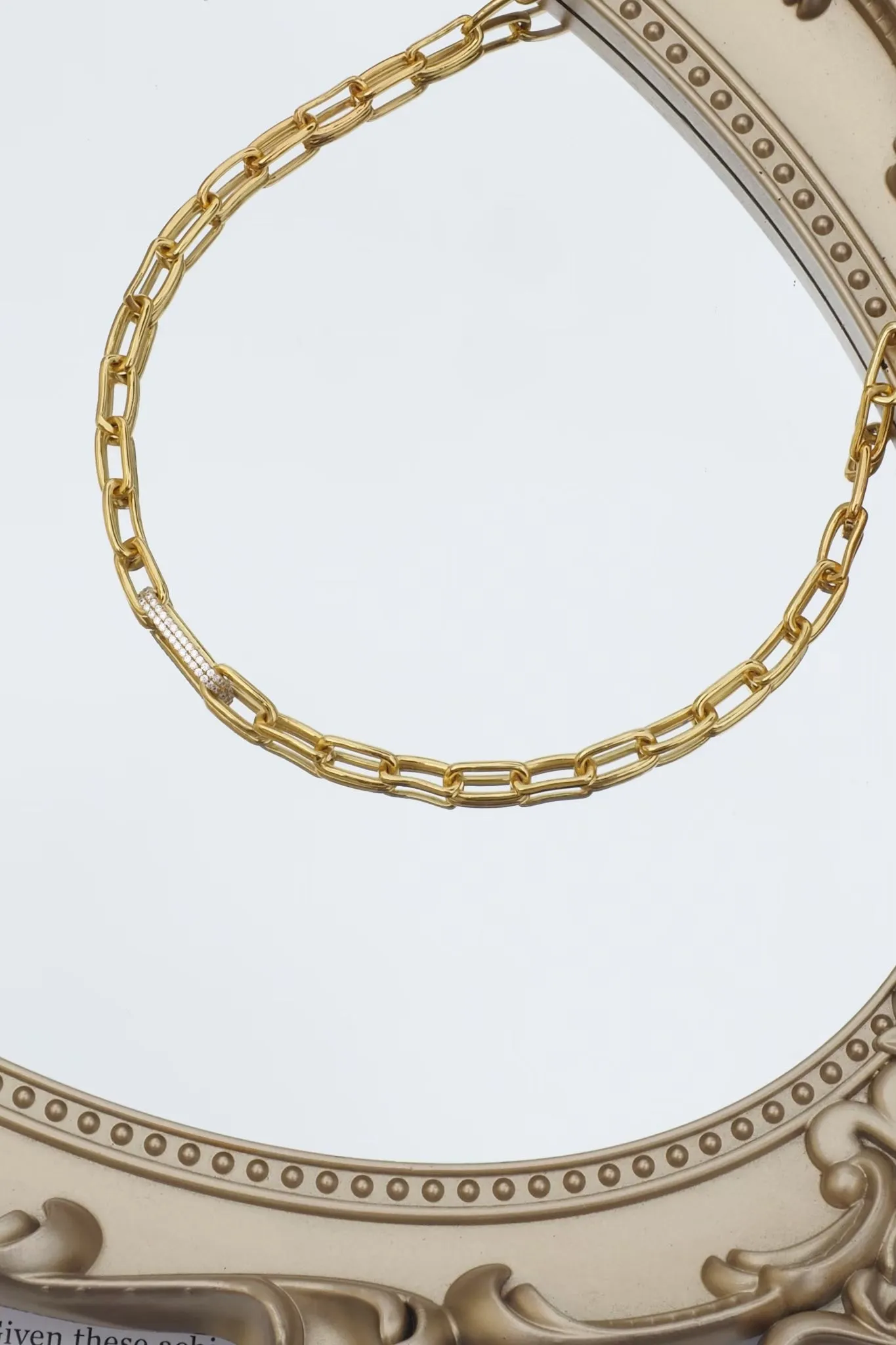 Crystal Kylie Choker